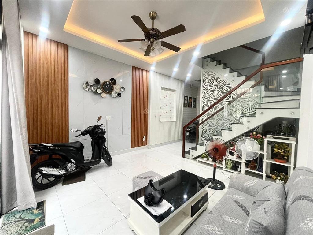 Nhà bán đường 15 tân quy ngang 6mba gác tới nhà vị trí vừa ở vừa kinh doanh chỉ 3t8 còn tl