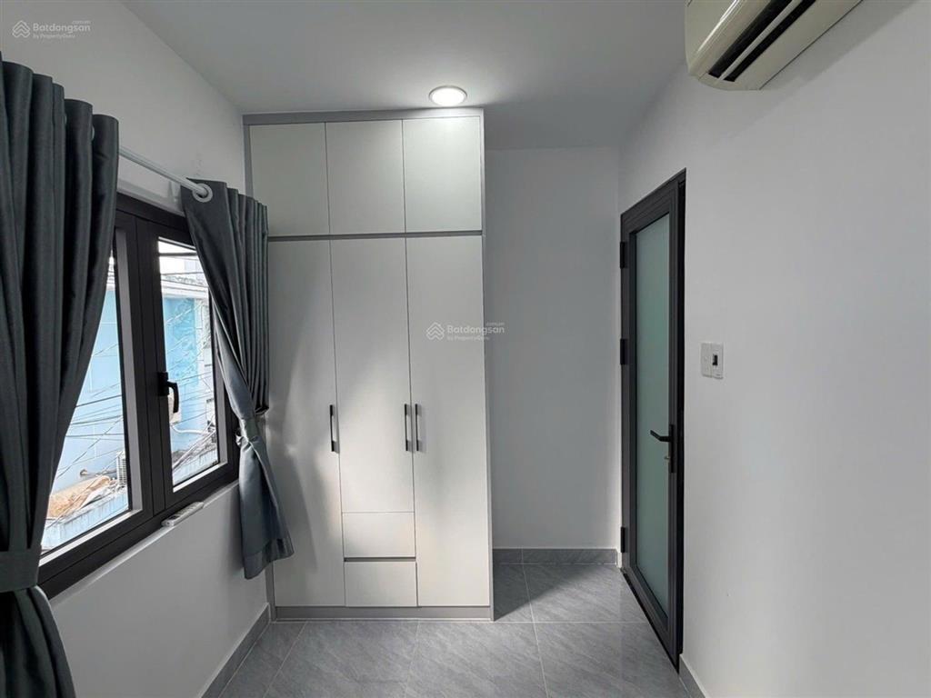 Quận 7  cách q1 10 phút  3 tỷ 480  ngang 4m  hẻm 4m 1 sẹc  3pn