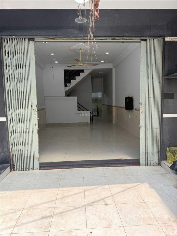 Đường số q7  7t9  xe hơi đậu cửa  4*18  phù hợp ở kd