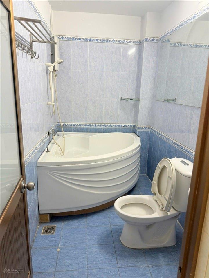 Đường số q7  7t9  xe hơi đậu cửa  4*18  phù hợp ở kd