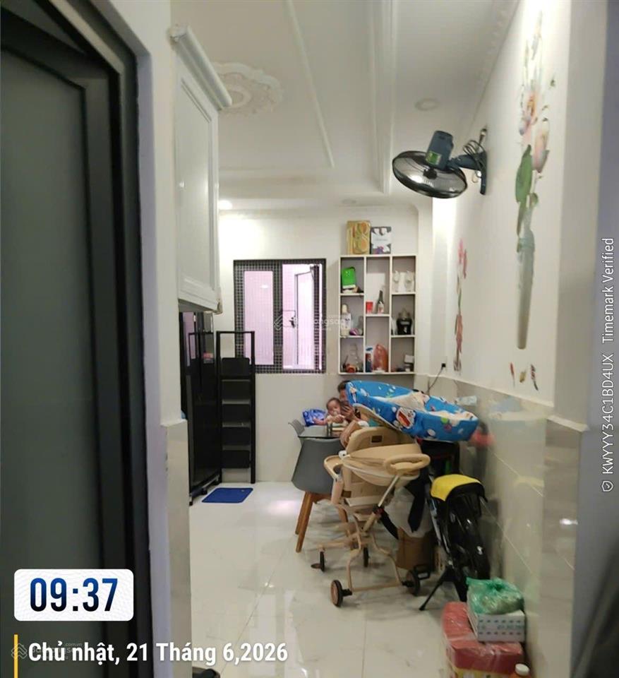 4t9  hẻm xe hơi q7  nhà đẹp 3 lầu btct  đối diện pmh quận 7