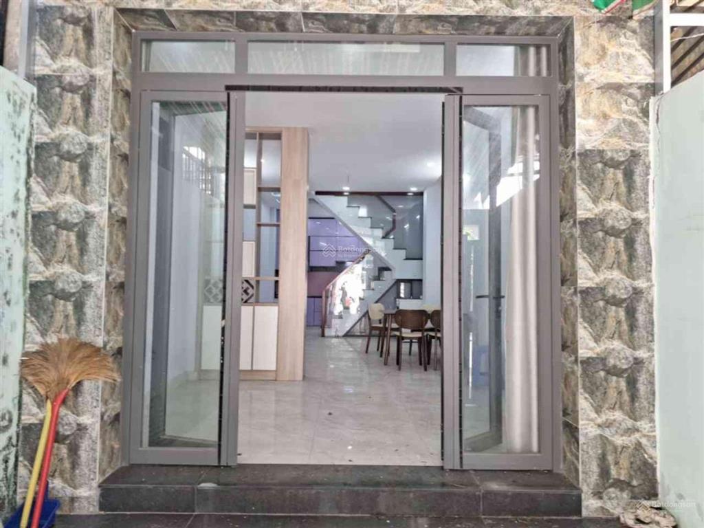 Nhà phố quận 7  4 tầng  sân xe rộng rãi  bãi đậu ô tô  60m²  5.570 tỷ