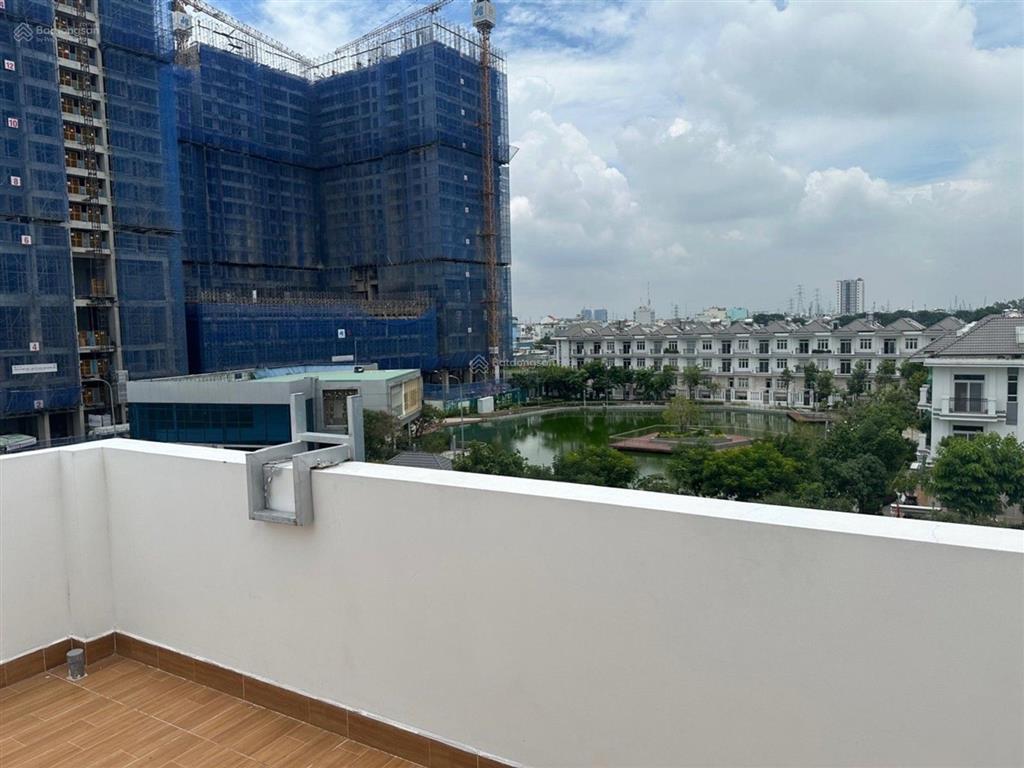Chdv  cạnh phú mỹ hưng  dòng tiền 50tr/ tháng  ngay ga metro tân mỹ chỉ 6t9