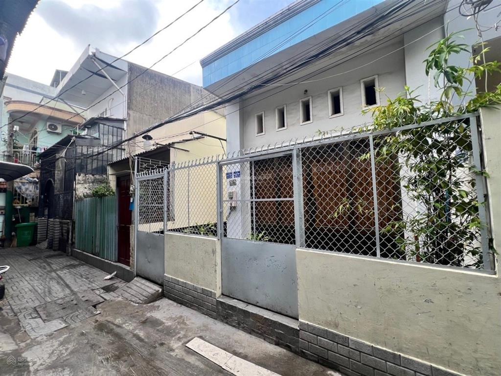 Nguyễn thị thập  5*16.5  có sân vườn  cách đường chỉ 15m  giá 6t8  80tr/m²
