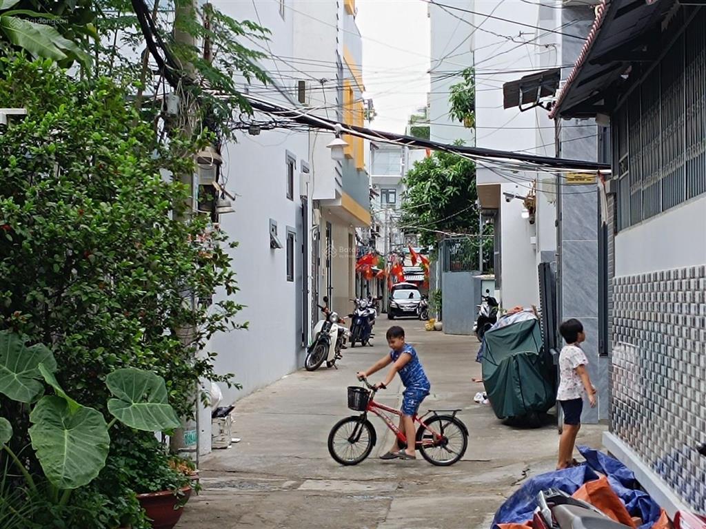 Cư xá ngân hàng  ô tô tới cửa  4*10  1 đời chủ ở  bán gấp chỉ 4t7 còn thương lượng