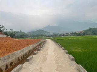 Đất homestay xã ba vì, hn, dt 2435m2, có 2 mặt đường, bám suối, view núi, sông, sổ đỏ, chính chủ