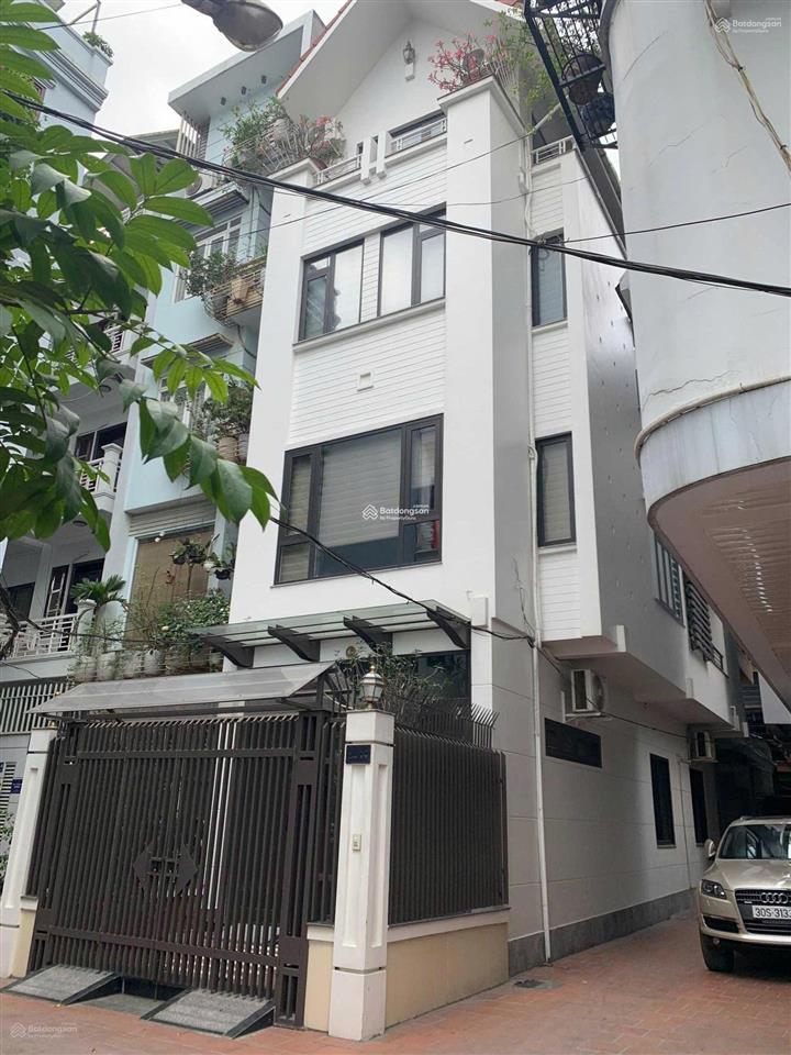 Cho thuê nhà góc 2 mặt tiền số 20 thạch thị thanh p.tân định quận 1