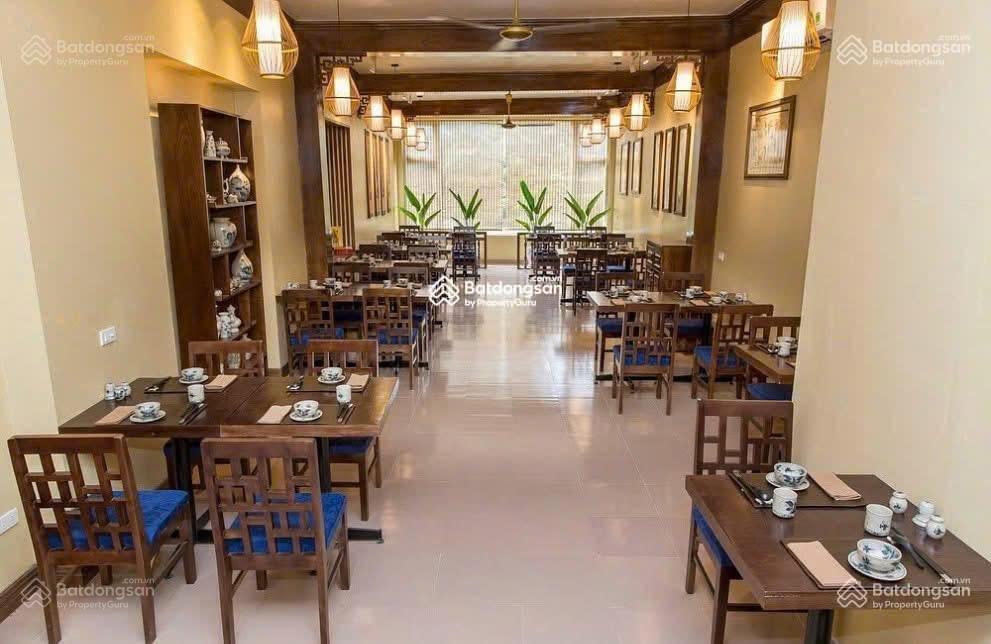 Ngang 6m cho thuê nhà mặt tiền số 11 huỳnh thúc kháng p. bến nghé q1 giá 60 triệu