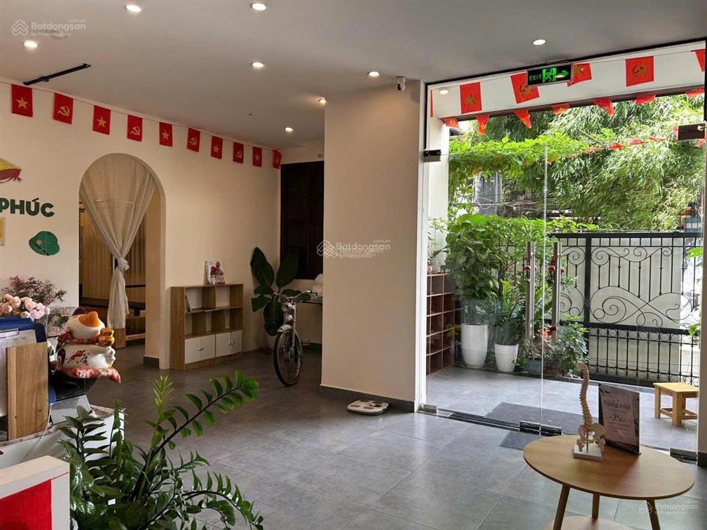 Cho thuê nhà mặt tiền 67a lê thị riêng phường bến thành quận 1