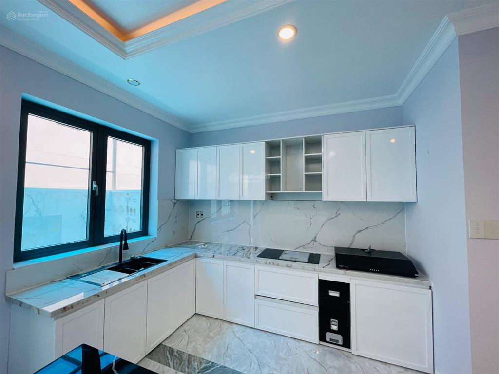 Nhà liền kề 1 trệt 2 lầu mặt tiền đường 25m  đối diện khu tiện ích 3ha
