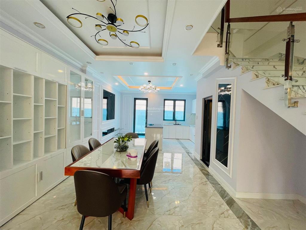 Nhà liền kề 1 trệt 2 lầu mặt tiền đường 25m  đối diện khu tiện ích 3ha