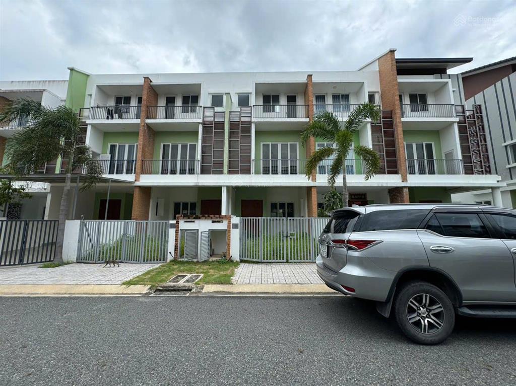 Bán nhà 1 trệt 2 lầu  khu suncasa 1  phường bình dương  tp. hồ chí minh