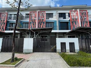 Cần bán căn liền kề 3 tầng giá tốt tại sun casa central