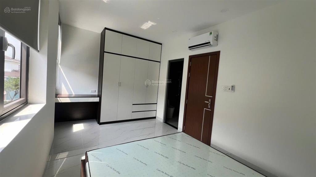 Cho thuê shophouse 3 tầng  5 phòng ngủ  full nội thất