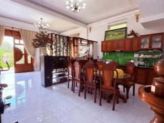 Biệt thự mặt tiền đường chính trung tâm bảo lộc chủ ngộp giá quá rẻ