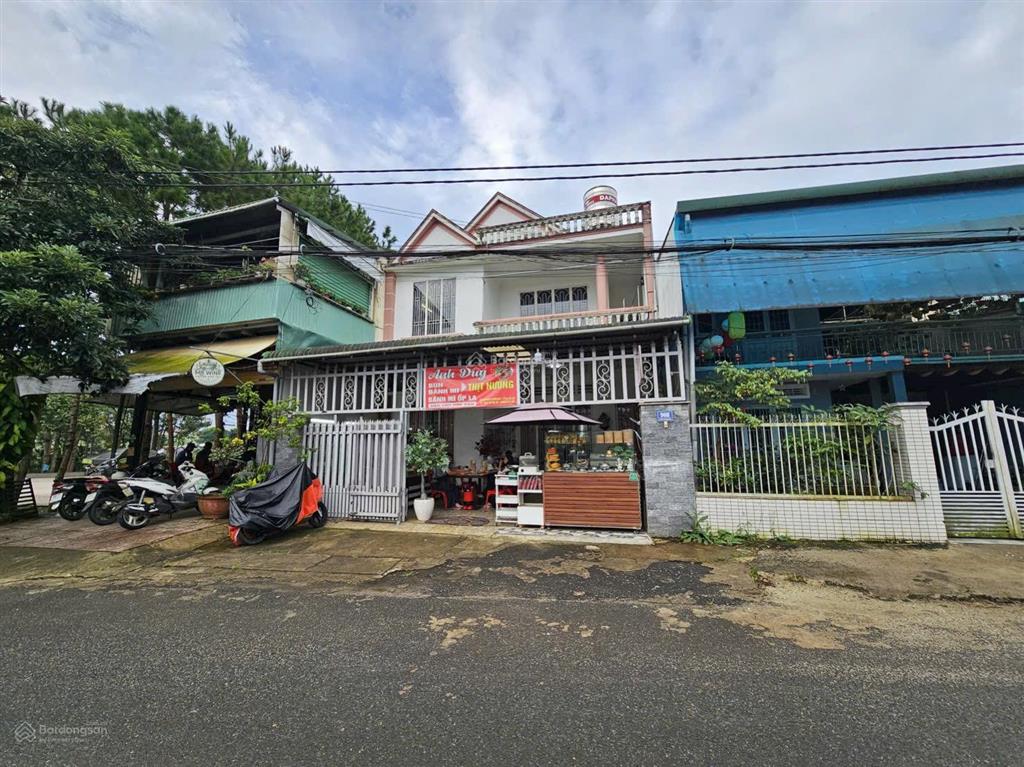 Ngộp  nhà mặt tiền nguyễn thị minh khai