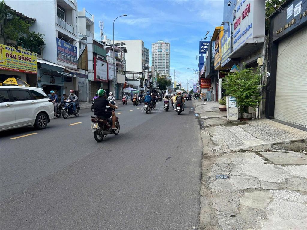 Nhà mặt tiền âu cơ ngang 4m dài 30m vị trí kinh doanh đỉnh chỉ 21 tỷ