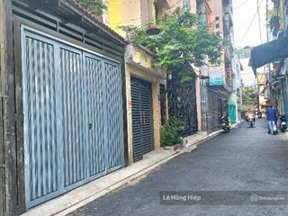 Giáp q10, cv lê thị riêng, đất thánh, xe hơi tới cửa, 5pn, 3tầng. chỉ 7,7 tỷ.