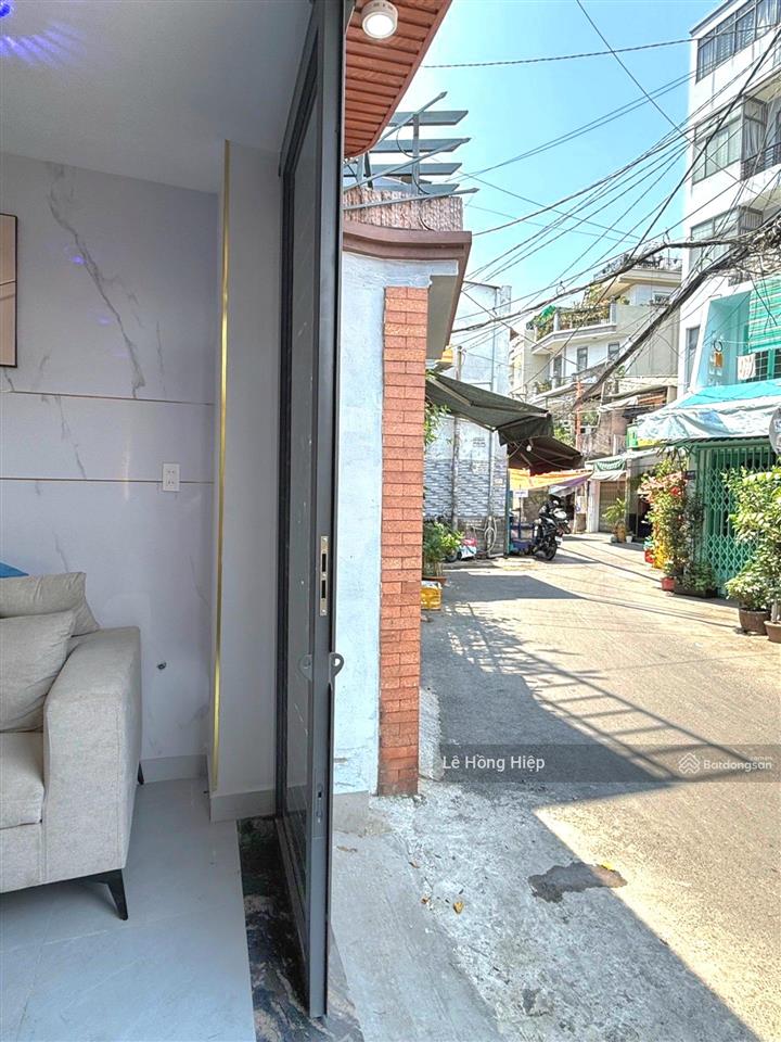 Ngay chợ gò vấp gần đh công nghiệp, bv 175 nguyễn thái sơn  phạm ngũ lão. chỉ 4,9 tỷ