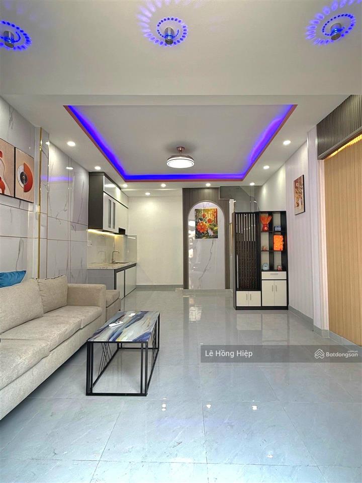 Ngay chợ gò vấp gần đh công nghiệp, bv 175 nguyễn thái sơn  phạm ngũ lão. chỉ 4,9 tỷ