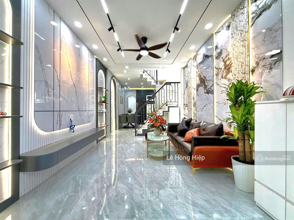 Nhà mới đẹp ngay ngã 5 gò vấp chỉ 5,5 tỷ
