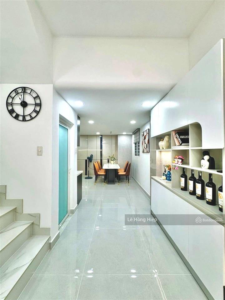 Ngay ngã 5 chuồng chó 4x11,5m, 4 tầng vào ở ngay chỉ nhỉnh 7 tỷ