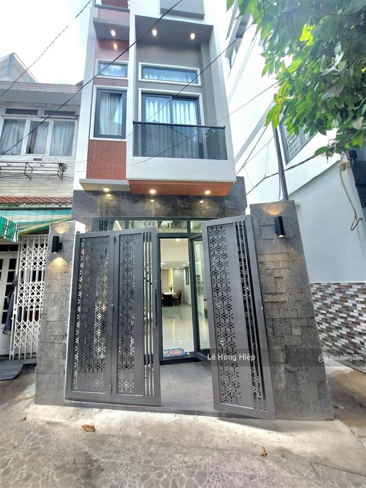 Ngay ngã 5 chuồng chó 4x11,5m, 4 tầng vào ở ngay chỉ nhỉnh 7 tỷ