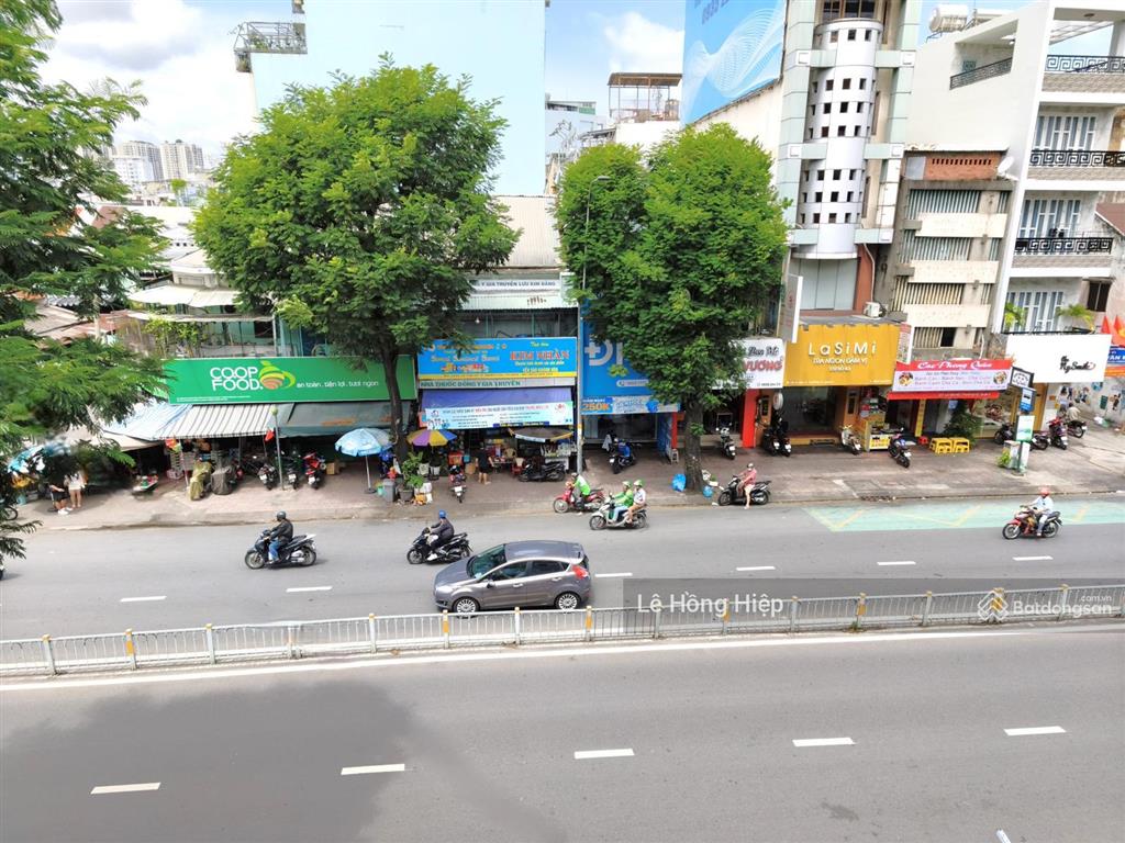 Bán chung cư quận 3  38m  mặt tiền lê văn sỹ  đối diện chợ nguyễn văn trỗi  giá 2,6 tỷ