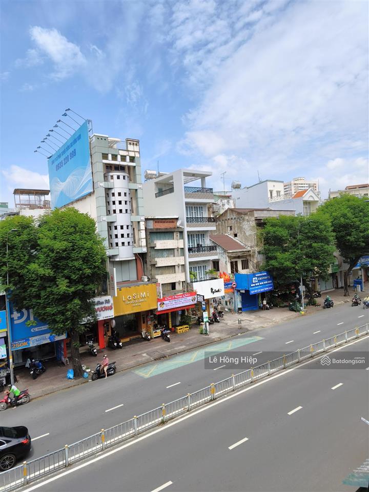 Bán chung cư quận 3  38m  mặt tiền lê văn sỹ  đối diện chợ nguyễn văn trỗi  giá 2,6 tỷ