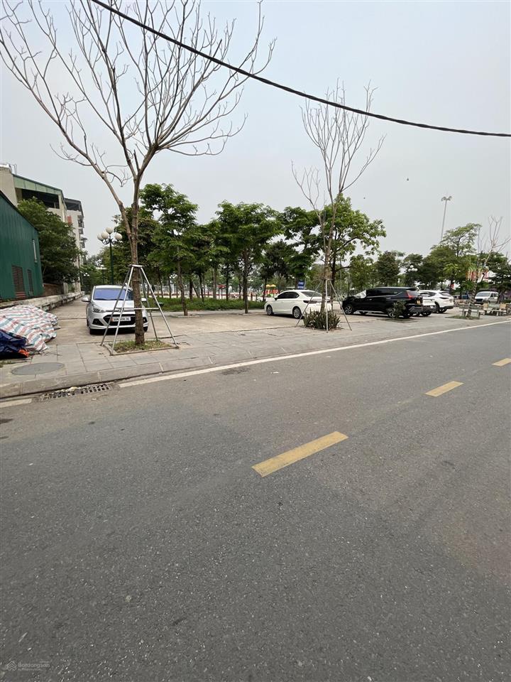 Bán đất dt 80m2 |mt siêu rộng 6,7m, view công viên, nhuế  thiên lộc  kim chung (cũ). nhỉnh 10 tỷ