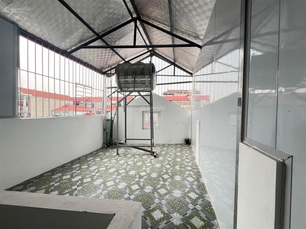 Bán nhà lô góc dt50m2 3 tầng do thượngmê linh đường trước nhà 5m  gần ql 23b.
