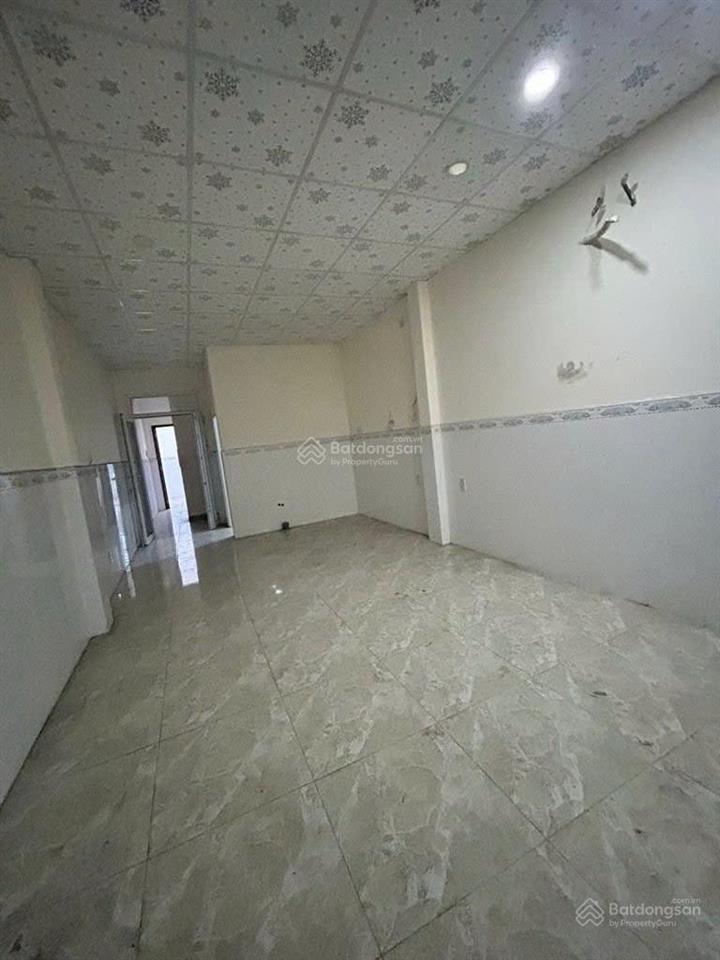 Mặt tiền kinh doanh ngay chợ bình tây hậu giang  quận 6, dt 4.2*25m, 35 tỷ