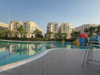 Bán liền kề góc vinhomes cổ loa mặt hồ điều hòa. giá~45.5 tỷ.  mr toàn 0949 308 ***