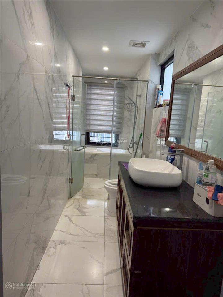 Bán nhà pl phố nguyễn chí thanh, đống đa, hn. giá 18tỷ( tl)