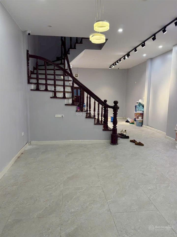 Bán nhà pl phố nguyễn chí thanh, đống đa, hn. giá 18tỷ( tl)