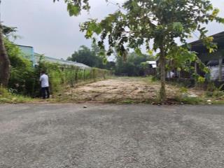 Chính chủ bán 400m2 đất 10x40 có thổ cư 2 trục tỉnh lộ 7, đường nhựa xe tải, có hỗ trợ vay