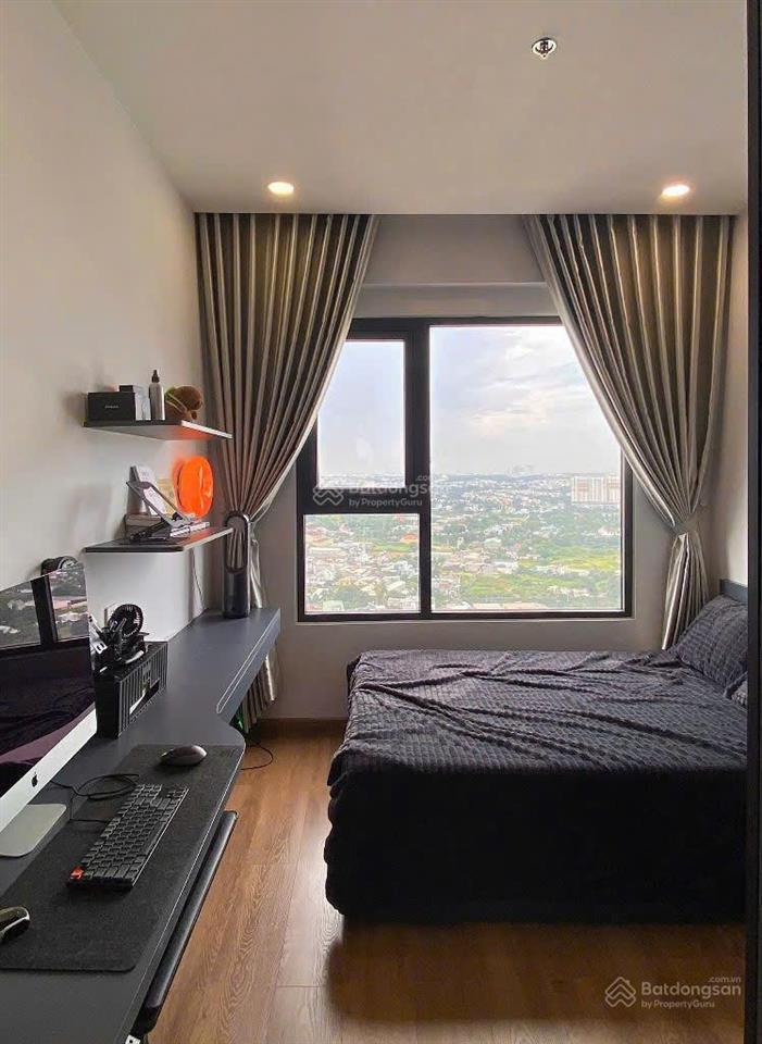 Chính chủ bán nhanh căn hộ sổ sẵn the rivana căn góc 2pn, 2wc, 74m2.  0929 442 ***