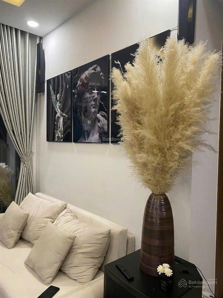 Chính chủ bán nhanh căn hộ sổ sẵn the rivana căn góc 2pn, 2wc, 74m2.  0929 442 ***