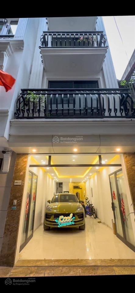 Bán nhà trần quốc hoàn  cầu giấy 6 tầng thang máy thông sàn làm văn phòng đào tạo.