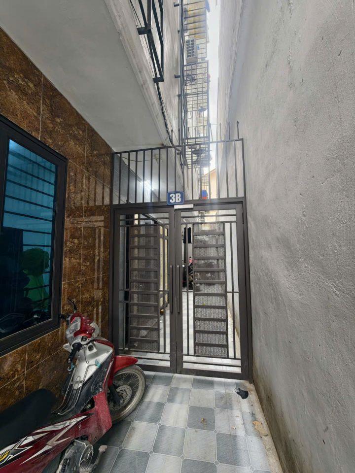Bán tòa nhà 6 tầng 10 phòng ngủ khép kín, diện tích 41m2, giá siêu rẻ.