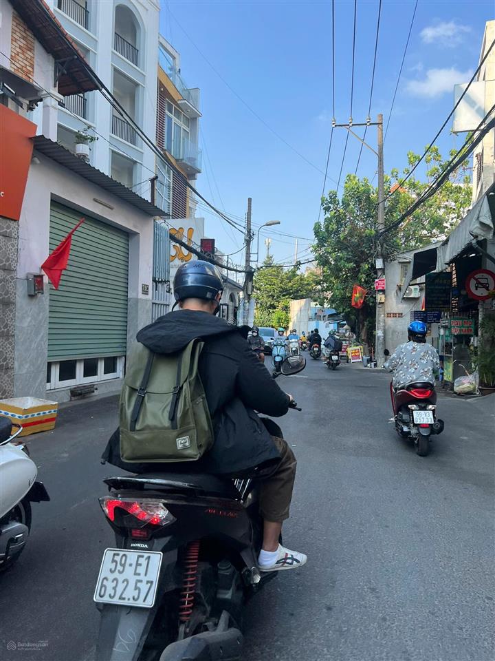 Giảm nhanh 2 tỷ! mặt tiền 71m2  thu nhập 240tr/năm  giá chỉ còn 5.2 tỷ