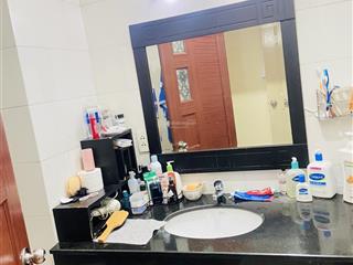 Nhà chính chủ cần tiền bán trước tết, giảm chào 400tr. giá chào mới 8.5 tỷ. hẻm xe hơi đậu cửa.