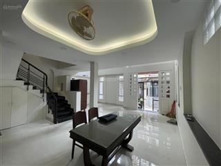 Nhà quận 5  ngang 6m lô góc cực thoáng  4 lầu chỉ 12 tỷ tl