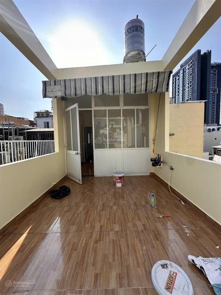 Bán nhà căn góc giá rẻ quận 1 giá nhỉnh 6tỷ