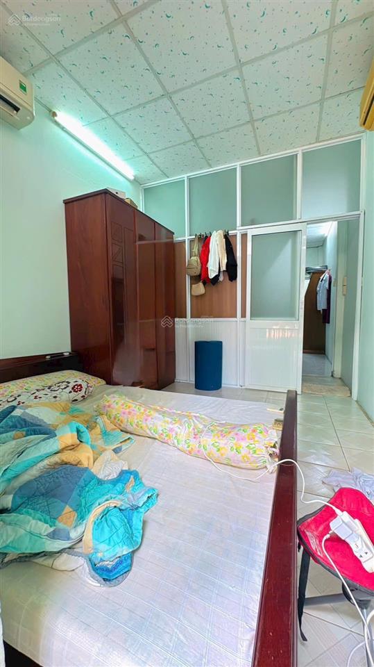 Vo văn kiet q1 30m chỉ hơn 4tỷ xíu