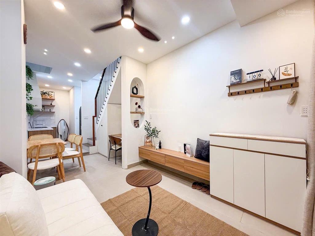 Siêu phẩm 4 tầng q5 chỉ nhỉnh 7 tỷ
