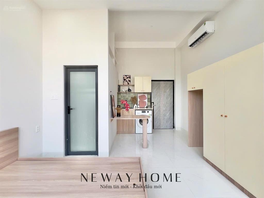 Studio ban công mới xây hoàn toàn gần cầu nguyễn văn cừ quận 1
