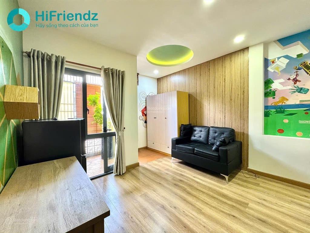 Studio ban công tách bếp quận 8 full nội thất