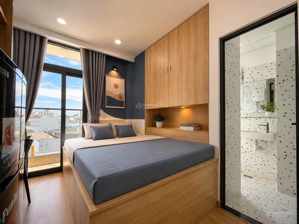 Studio ban công full tiện nghi hiện đại mới