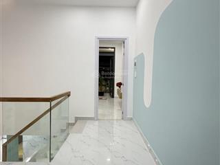 Bán nhà phú nhuận oto vào nhà 60m2 2 tầng nở hậu 5m đẹp kd đỉnh thích quảng đức 9.8 tỷ